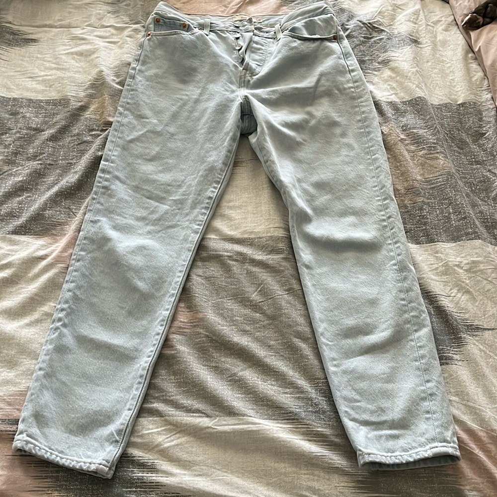 Levi’s Wedgie Jean